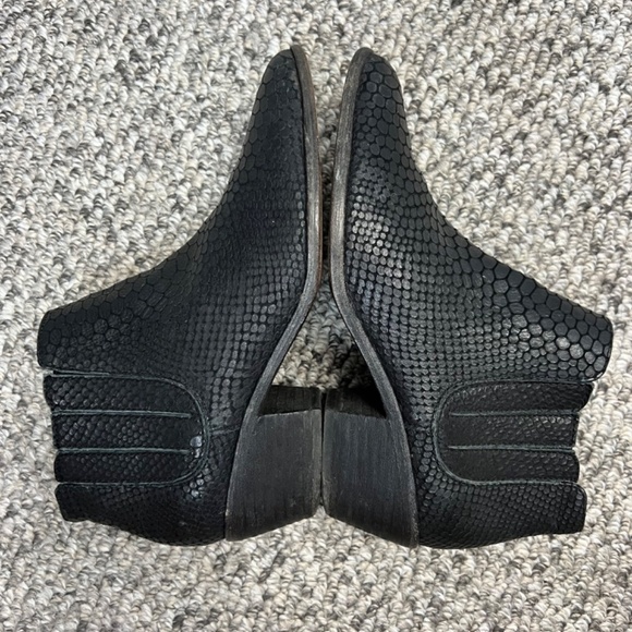 JOIE Barlow black leather snakeskin heeled ankle boots booties EU 37.5 - Picture 3 of 14